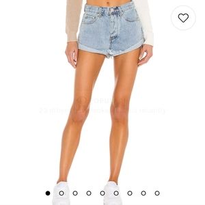 Kathleen Denim Short in Light Blue Wash